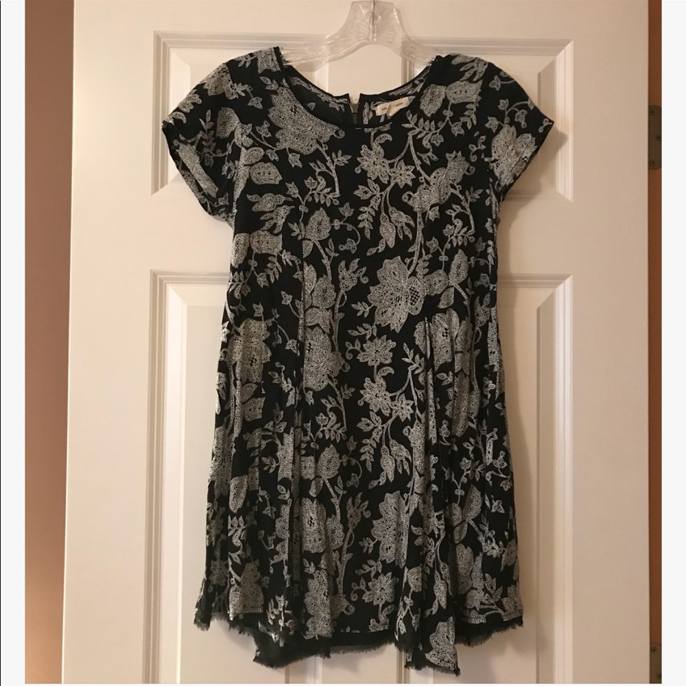 Silence + noise black/white short sleeved dress